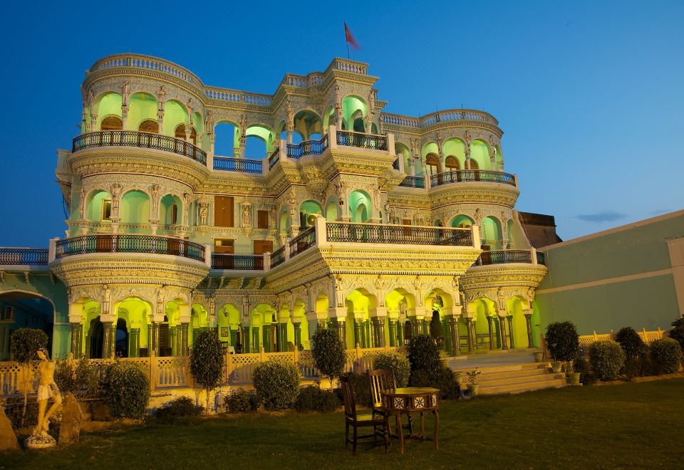 hotel overview picture