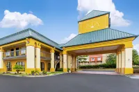 Quality Inn & Suites Civic Center