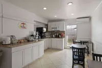 Super 8 by Wyndham Harbison/Parkridge Hospital - sarapan