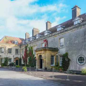Holbrook Manor & Spa