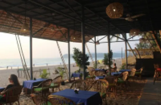 阿貢達海灘小屋