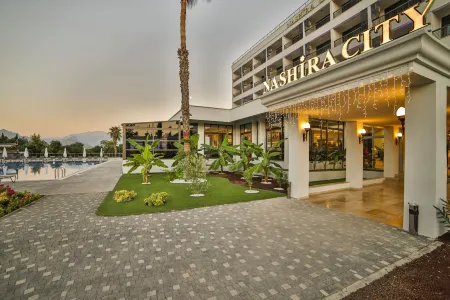 Nashira City Resort Hotel