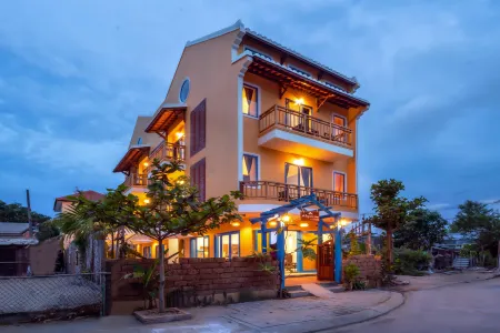 AN BANG CORNER HOUSE