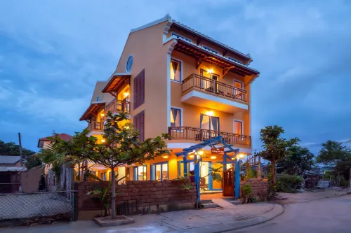 AN BANG CORNER HOUSE