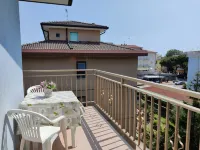 Charming Flat Close to the Beach