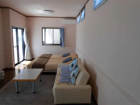 Blue Sky Shirahama Отели рядом с достопримечательностью «Nojimasaki Lighthouse»