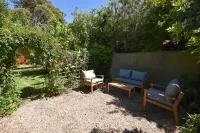 Arden Villa, Sleeps 8, Moments from the Golden Sandy Beach of Ryde Hotels near Ryde Esplanade
