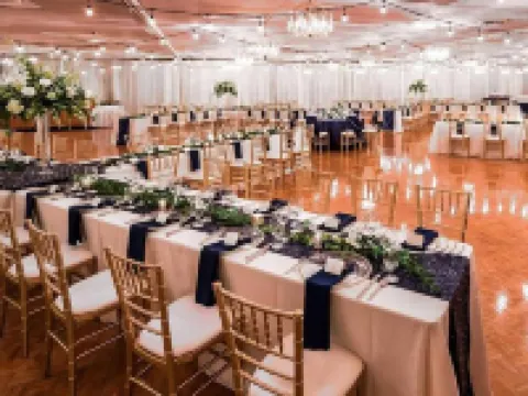 Days Inn & Conference Centre by Wyndham Camrose Norsemen Hotels in Camrose