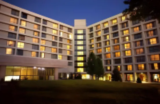 Hilton St. Louis-Airport Các khách sạn gần Nhà hát The Pageant