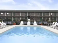 Super 8 by Wyndham Giddings
