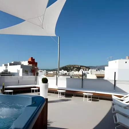 Mar Calma Hotel