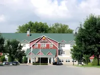 Fairfield Inn & Suites Great Barrington Lenox/Berkshires Hotels near The Guthrie Center & Foundation