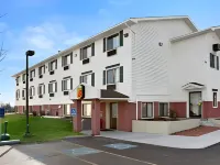 Super 8 by Wyndham Massena NY Hotel a Massena