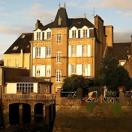 Le Clos du Pontic Logis et Cit'Hotel