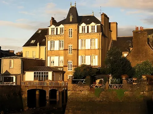 Le Clos du Pontic Logis et Cit'Hotel Hotels in Landerneau
