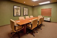 Candlewood Suites ST. Robert by IHG