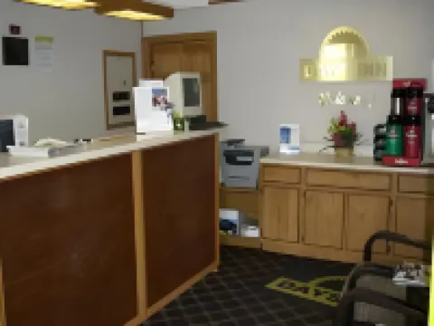 普利茅斯温德姆戴斯酒店 馬歇爾縣酒店