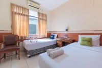 Urbanview Hotel Sakura Bandung Hotels in Bandung Wetan
