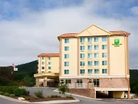 智選假日套房酒店阿什維爾鬧市