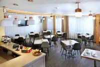 Larus Hotel