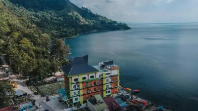 Agape Hotel Haranggaol Hotel dekat Masjid Raya Taqwa Parapat