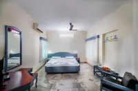 Hotel Sadhabishegam Hotels in Sirkazhi