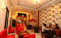 Summer Hotel Bitung Hotels in Maesa