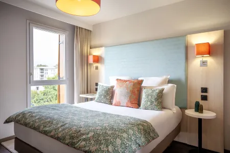 Residhome Paris-Guyancourt