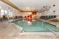 Comfort Inn & Suites Logan Near University - Pools