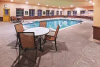 La Quinta Inn & Suites by Wyndham DFW Airport West - Bedford - Pools