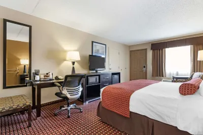 Best Western Van Buren Inn فنادق في Van Buren