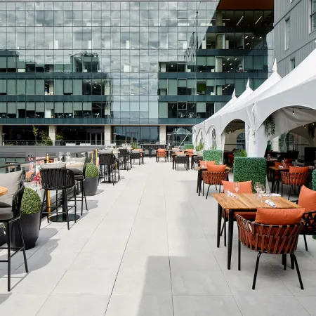 Courtyard Montreal Laval