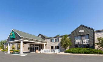 La Quinta Inn by Wyndham Sheboygan, WI