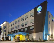 Tru by Hilton Lawrence