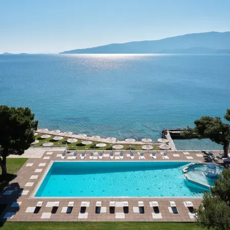 Kalamaki Beach Resort