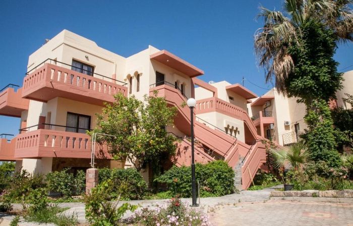 Ekavi Hotel