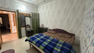 Goroomgo Maheshwari & Banquet Hall Tehri Hotels near Chamba Village Heart Of Uttarakhand