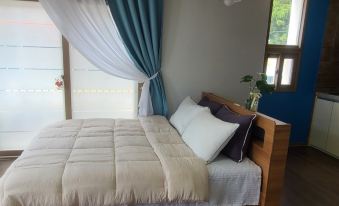 Changwon Santorini Pension