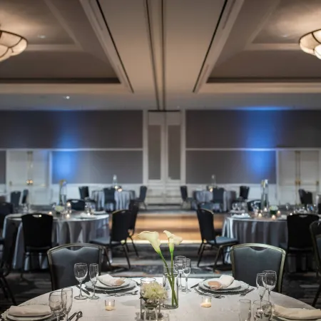 Renaissance Concourse Atlanta Airport Hotel