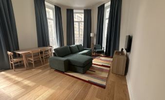 self check in Ixelles Apartment Retreat in the Heart of Brussels