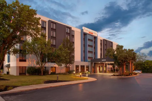 SpringHill Suites Cincinnati North/Forest Park - parking
