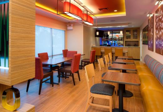 호텔 내부 시설 비교 사진