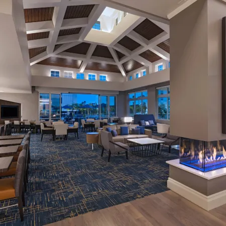 TownePlace Suites San Diego Airport/Liberty Station Отели рядом с достопримечательностью «Харбор-Айленд»