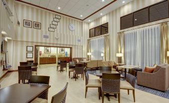 Hampton Inn & Suites Alexandria