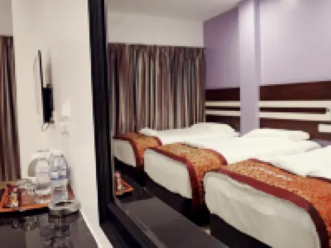 HOTEL KRISTAL SERI ISKANDAR Hotels in Bota