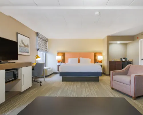 Hampton Inn Fall River/Westport Hotels in Bristol County