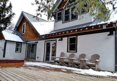 Large Craftsman style farmhouse near Bozeman and Big Sky, MT, and hot springs!!!