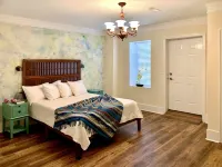 Artsy pet-friendly queen room/historic railroad inn Walls of Jericho附近的飯店