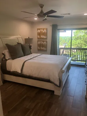 Experience Lakeview Luxury: Newly Updated Condo with Private Boat Dock