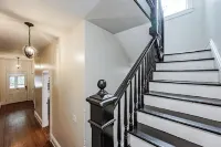 Historic Modern Walkable to to VCU